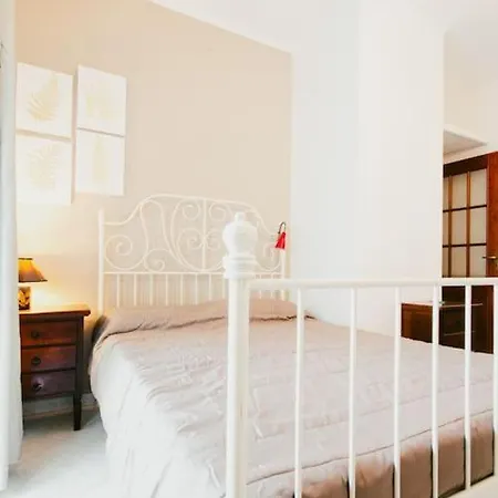 Free Parking - All'ombra Dell'eremo Apartment *