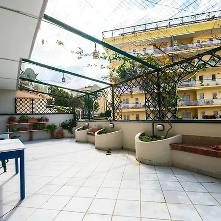 Free Parking - All'ombra Dell'eremo Apartment